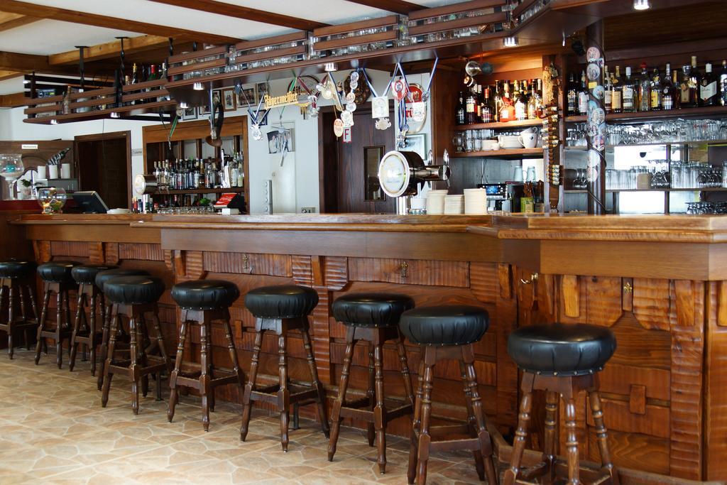 Hoefener Wirtshaus Моншау Экстерьер фото